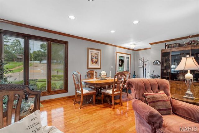 4686 Britcastle Drive, St Louis, MO 63128