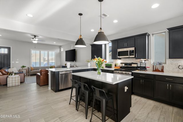 825 ACTON Street, Horizon City, TX 79928