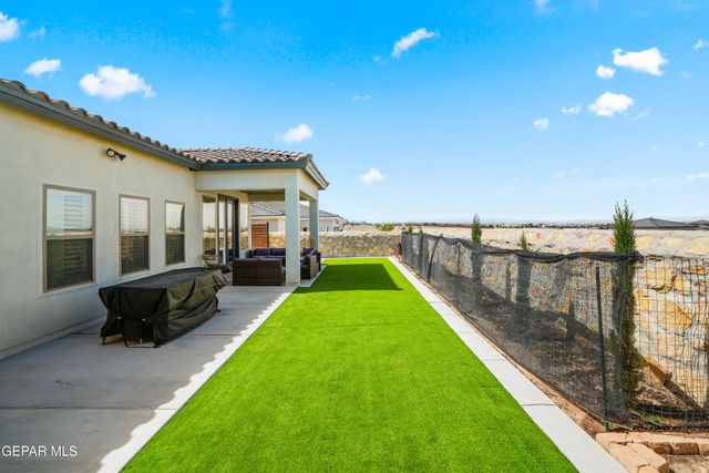 825 ACTON Street, Horizon City, TX 79928