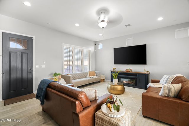825 ACTON Street, Horizon City, TX 79928