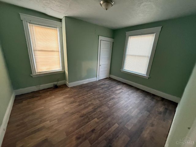 3238 Gilbert Avenue, Cincinnati, OH 45207