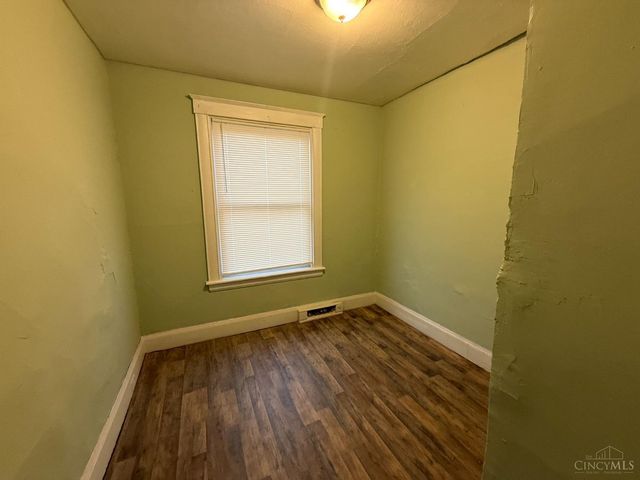 3238 Gilbert Avenue, Cincinnati, OH 45207