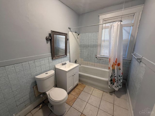 3238 Gilbert Avenue, Cincinnati, OH 45207