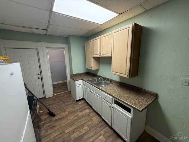 3238 Gilbert Avenue, Cincinnati, OH 45207