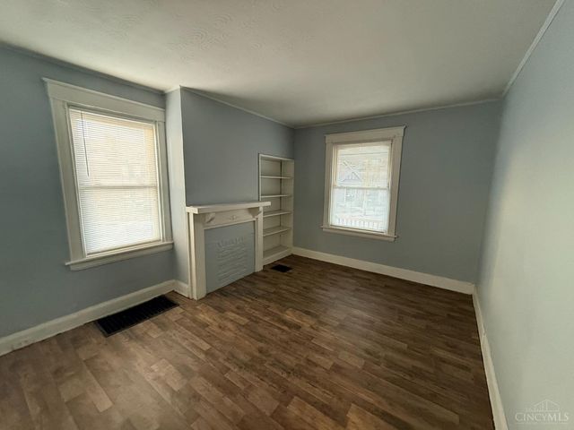 3238 Gilbert Avenue, Cincinnati, OH 45207