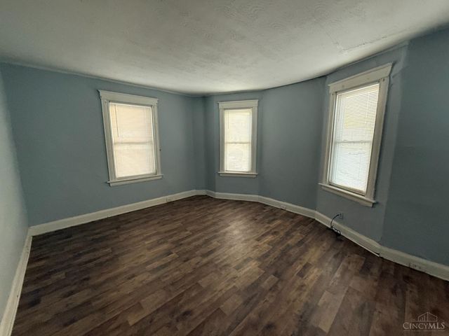 3238 Gilbert Avenue, Cincinnati, OH 45207