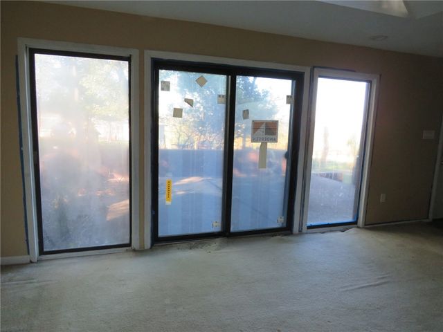 916 Gill Hall Rd, Jefferson Hills, PA 15025