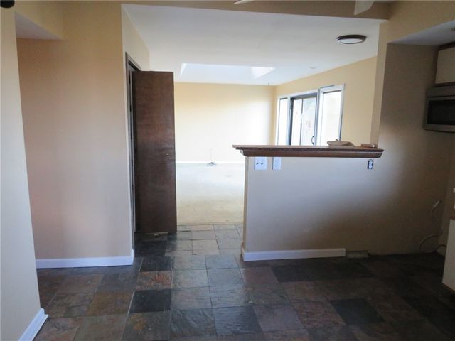 916 Gill Hall Rd, Jefferson Hills, PA 15025