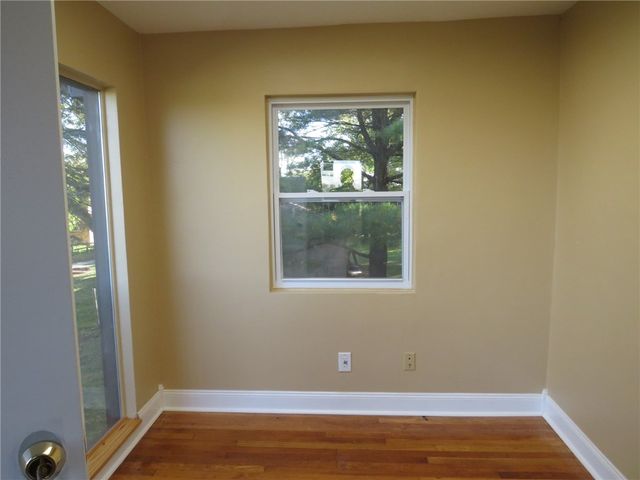 916 Gill Hall Rd, Jefferson Hills, PA 15025