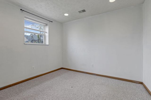 9001 Coral Canyon Circle, Reynoldsburg, OH 43068