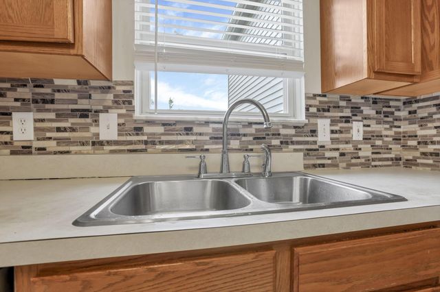 9001 Coral Canyon Circle, Reynoldsburg, OH 43068