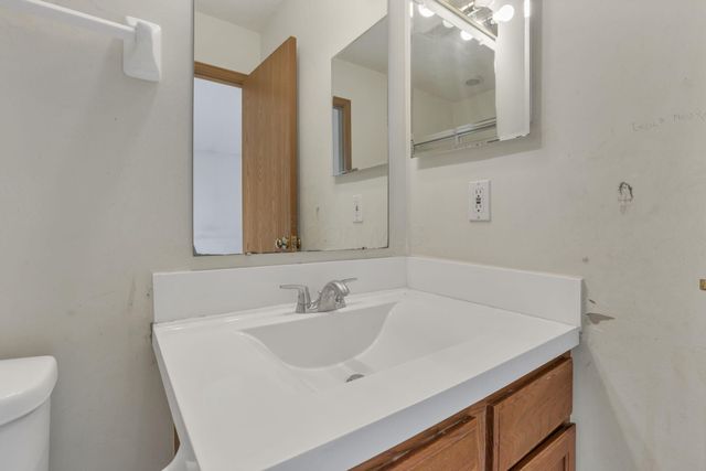 9001 Coral Canyon Circle, Reynoldsburg, OH 43068