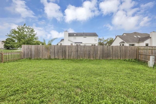9001 Coral Canyon Circle, Reynoldsburg, OH 43068
