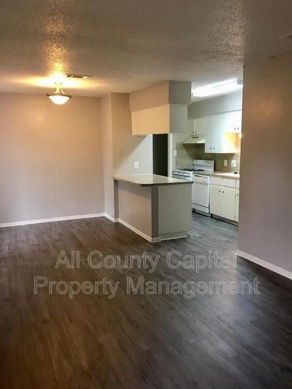 6506 S South First ST 103, Austin, TX 78745