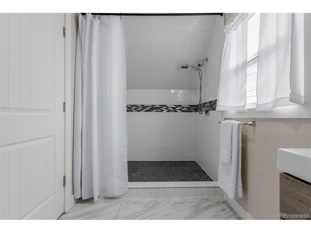 7380 W 12th Ave, Lakewood, CO 80214