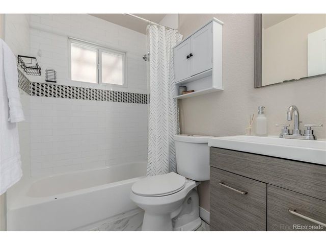 7380 W 12th Ave, Lakewood, CO 80214