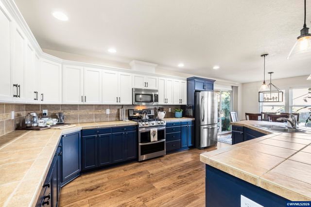 20756 Yukon St NE, Aurora, OR 97002