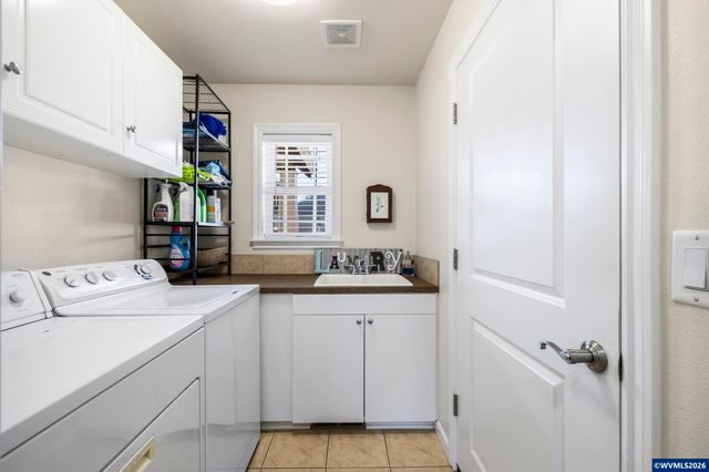 20756 Yukon St NE, Aurora, OR 97002