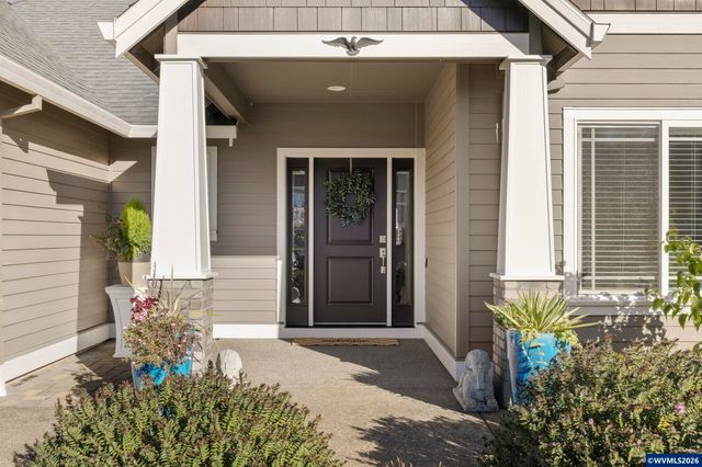 20756 Yukon St NE, Aurora, OR 97002