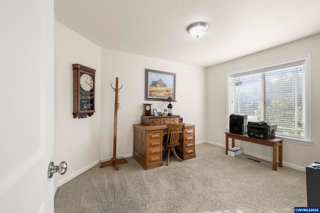 20756 Yukon St NE, Aurora, OR 97002