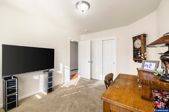 20756 Yukon St NE, Aurora, OR 97002
