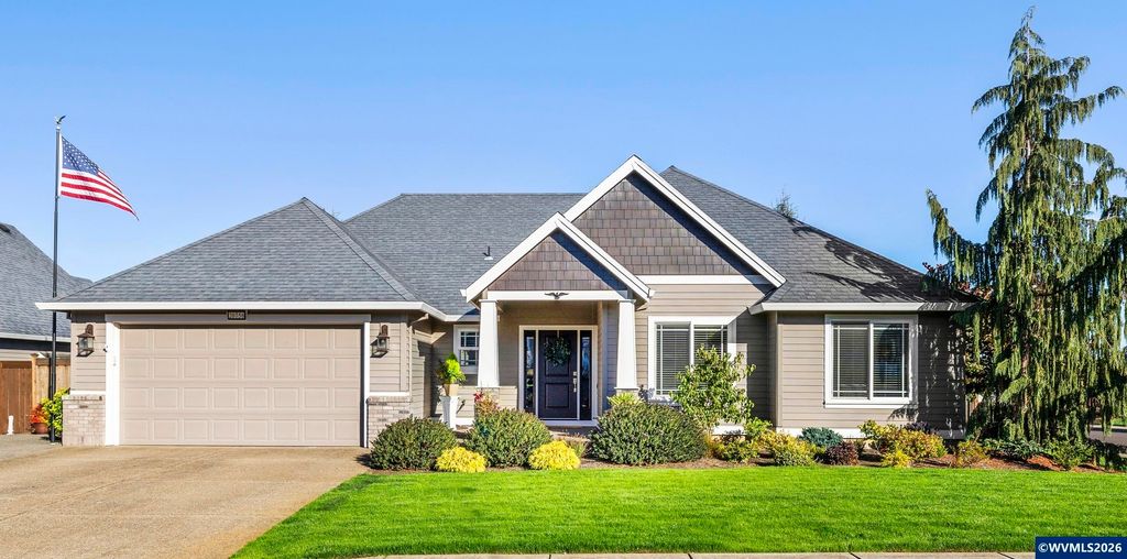 20756 Yukon St NE, Aurora, OR 97002