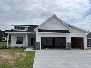 327 Willow Street, Pardeeville, WI 53954