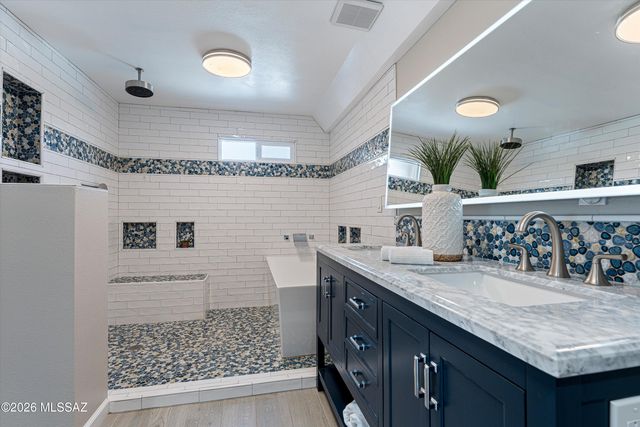 5845 N Calle Tiburon, Tucson, AZ 85704