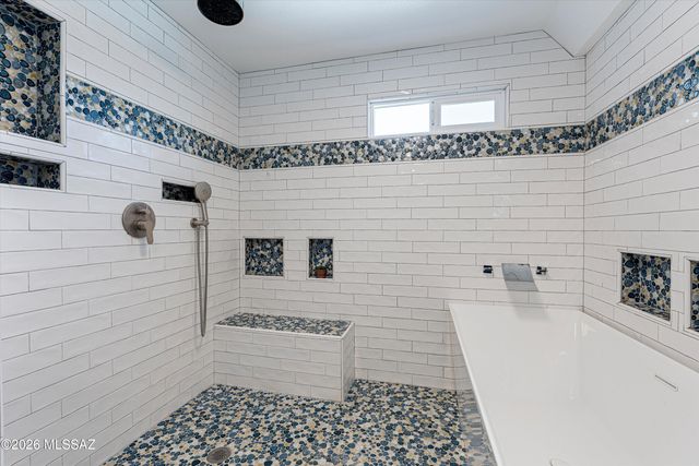 5845 N Calle Tiburon, Tucson, AZ 85704