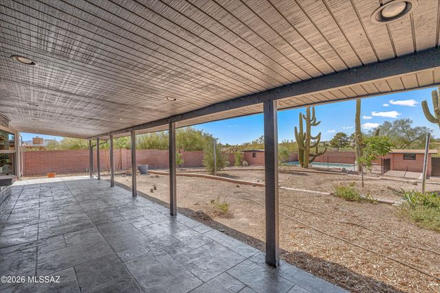 5845 N Calle Tiburon, Tucson, AZ 85704