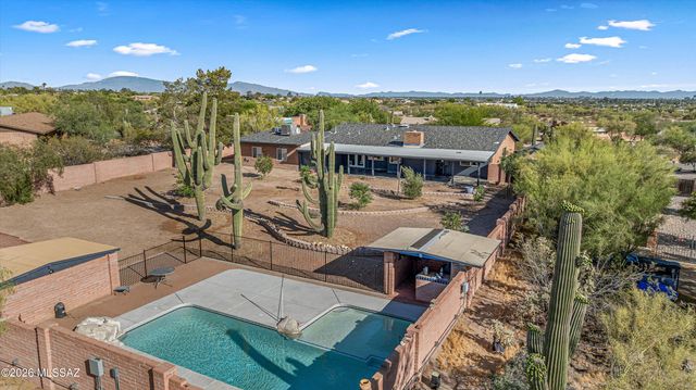 5845 N Calle Tiburon, Tucson, AZ 85704