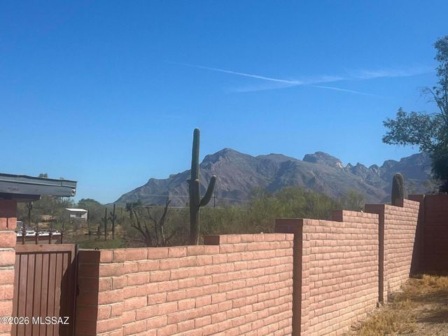 5845 N Calle Tiburon, Tucson, AZ 85704