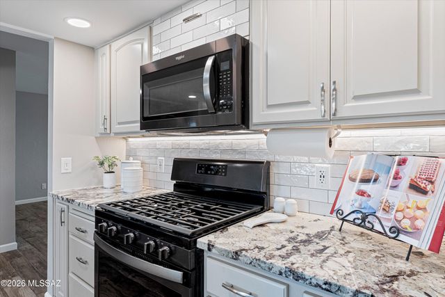 5845 N Calle Tiburon, Tucson, AZ 85704