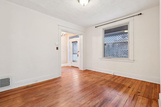 1505 Greenup Street, Covington, KY 41011