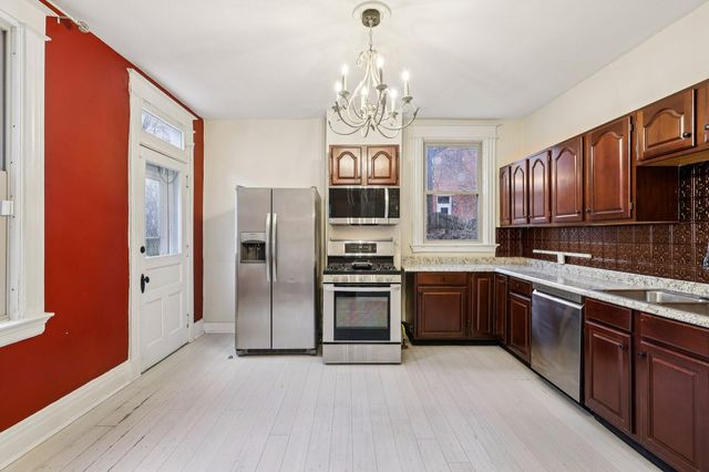 1505 Greenup Street, Covington, KY 41011