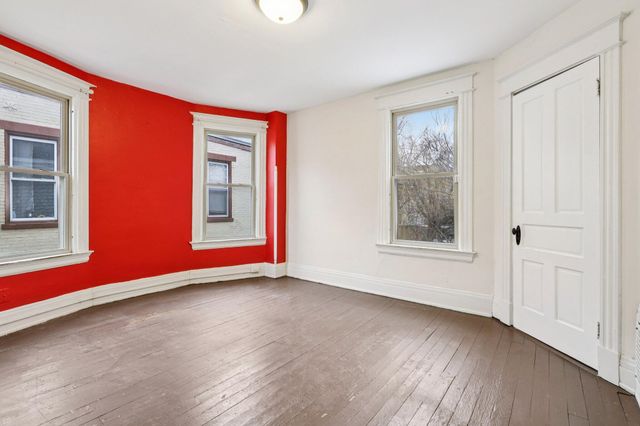 1505 Greenup Street, Covington, KY 41011