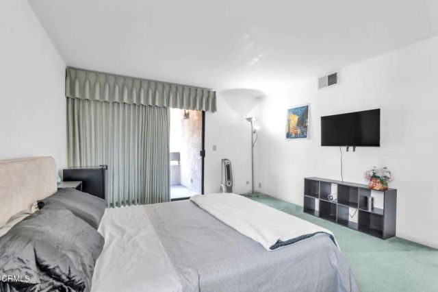 640 S Lake 204, Pasadena, CA 91106