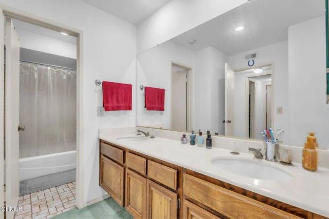 640 S Lake 204, Pasadena, CA 91106