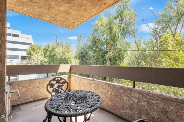 640 S Lake 204, Pasadena, CA 91106