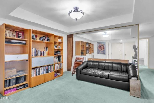 640 S Lake 204, Pasadena, CA 91106