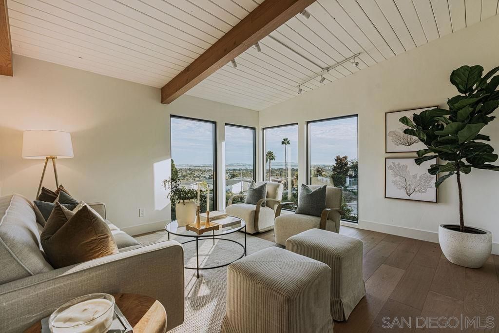 4985 Pacifica Dr, San Diego, CA 92109 — photo 2