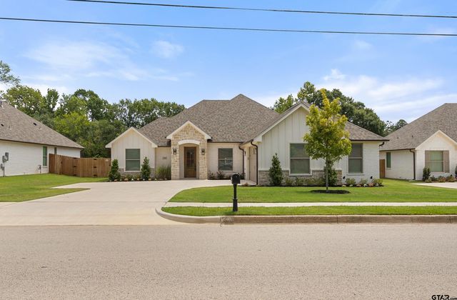 5300 Hollytree Dr, Tyler, TX 75703