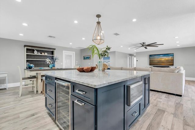 7587 132ND WAY, Seminole, FL 33776