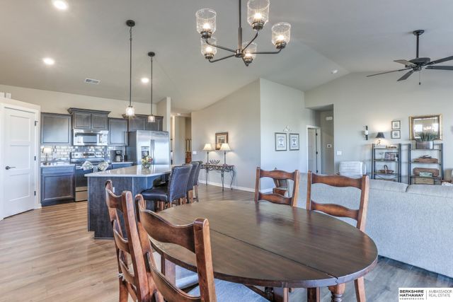 6406 S 213 Street, Elkhorn, NE 68022