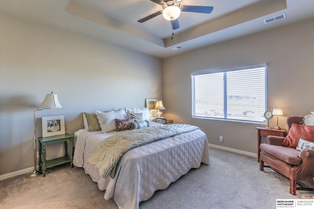 6406 S 213 Street, Elkhorn, NE 68022