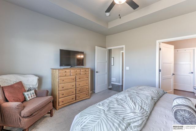 6406 S 213 Street, Elkhorn, NE 68022