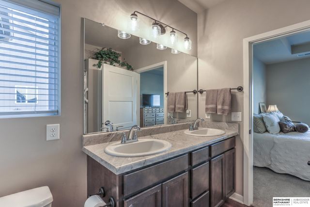 6406 S 213 Street, Elkhorn, NE 68022