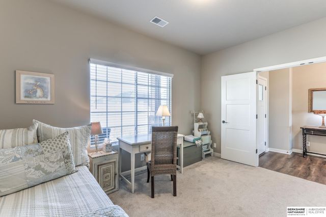 6406 S 213 Street, Elkhorn, NE 68022