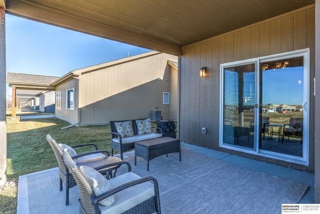 6406 S 213 Street, Elkhorn, NE 68022