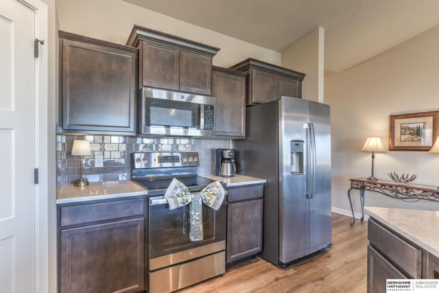 6406 S 213 Street, Elkhorn, NE 68022